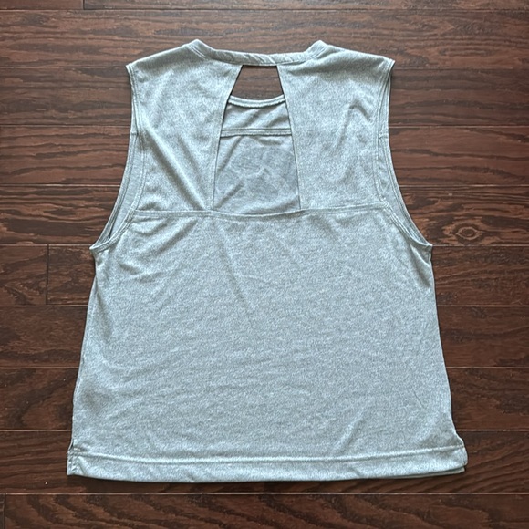 Iowa Nike Tank - Picture 4 of 5